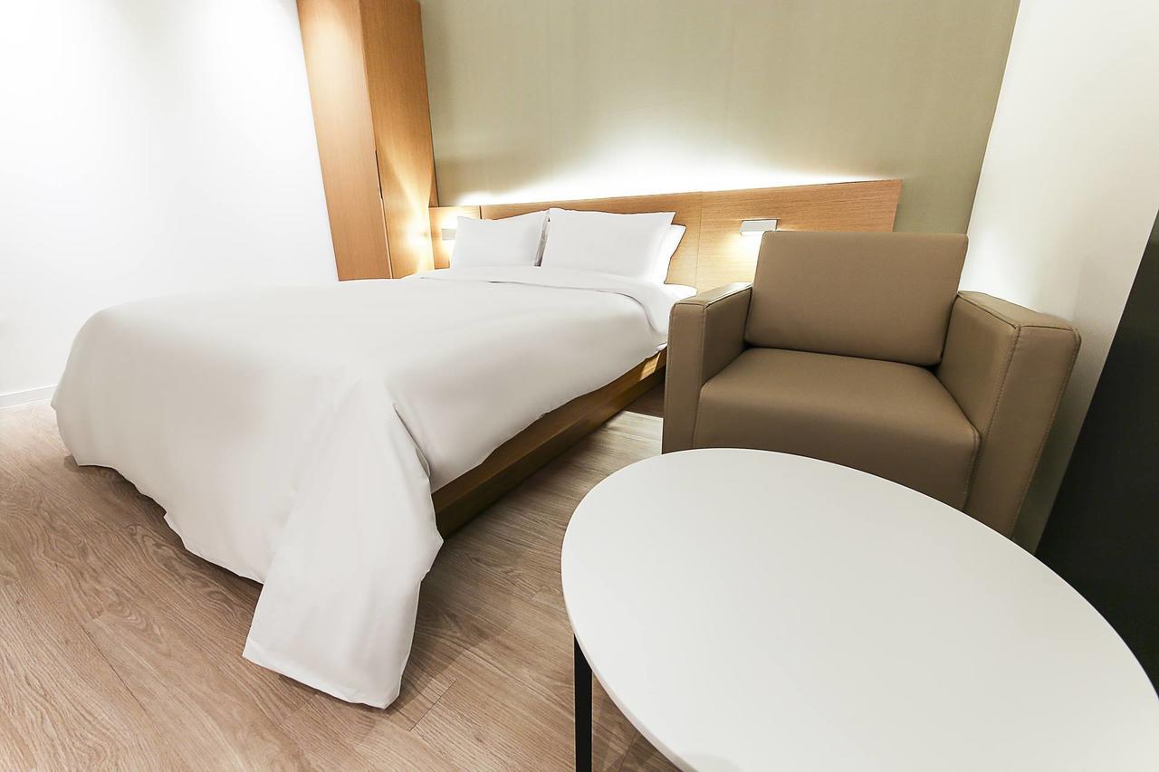 Golden River Hotel Gwangmyeong Buitenkant foto